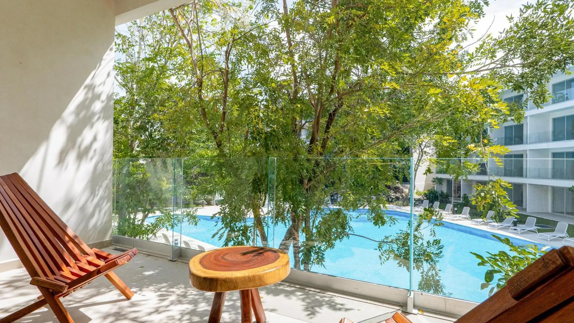 Hotel Emerald Escape Tl B103 Playa del Carmen Mexico