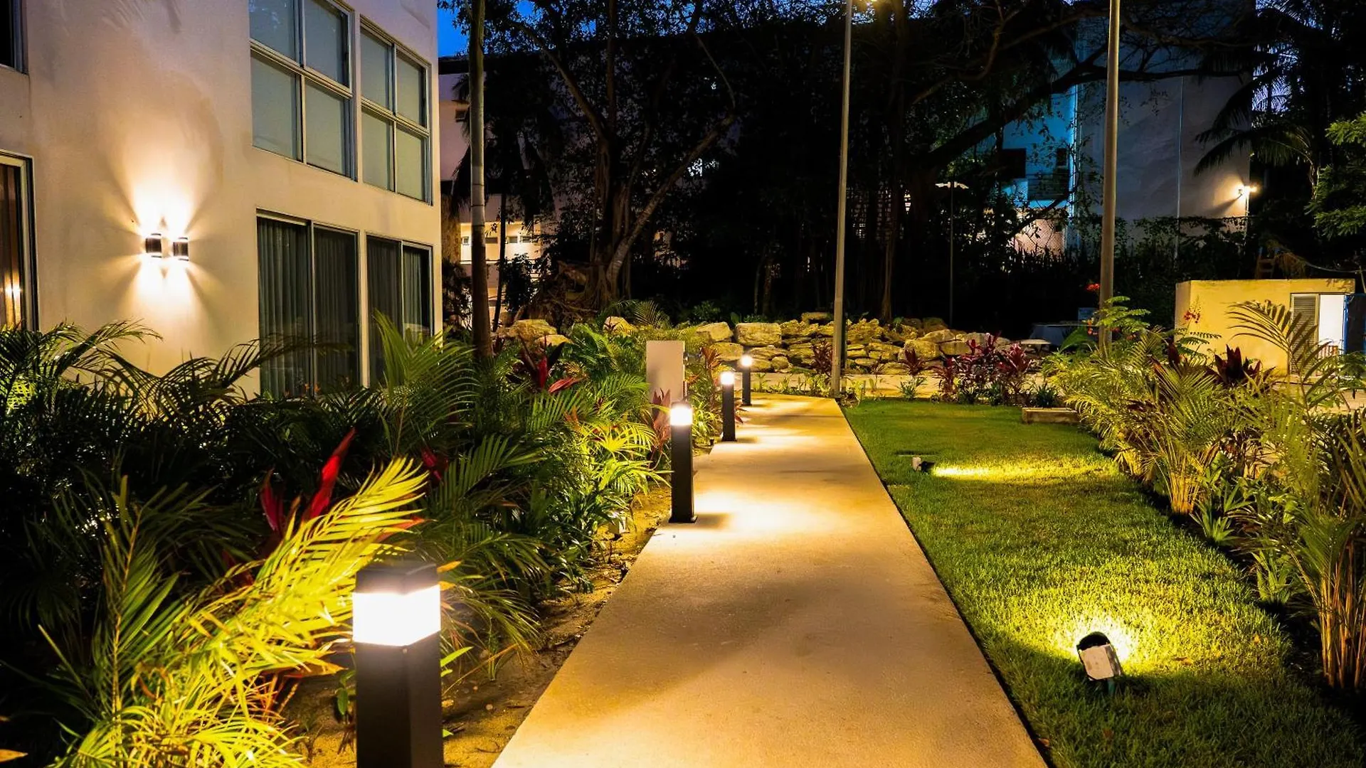Hotel Emerald Escape Tl B103 Playa del Carmen